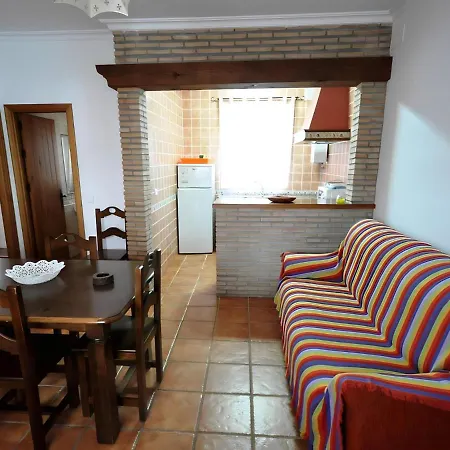Holiday home Con Piscina Compartido Solo Familia