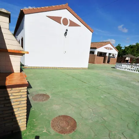 Holiday home Con Piscina Compartido Solo Familia Conil De La Frontera