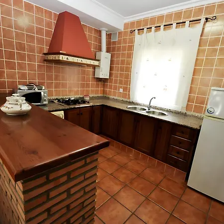 Con Piscina Compartido Solo Familia Holiday home