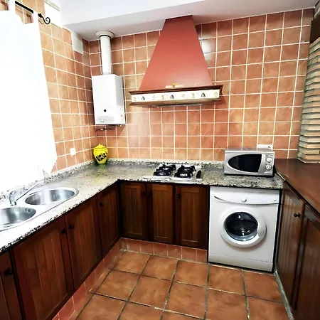 Holiday home Con Piscina Compartido Solo Familia *