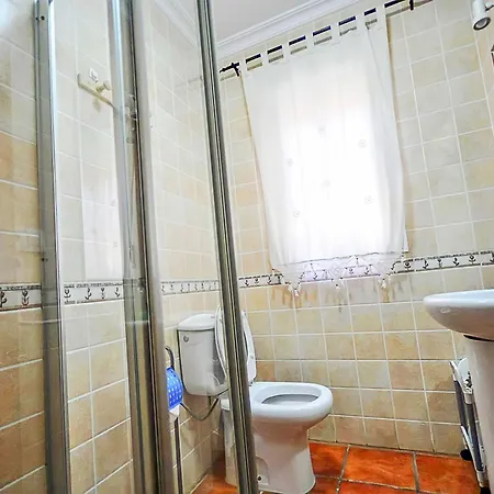 펜션 Con Piscina Compartido Solo Familia *