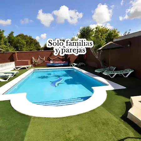 펜션 Con Piscina Compartido Solo Familia *